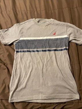 Nautica boys Gray Crewneck Tee, M 10-12